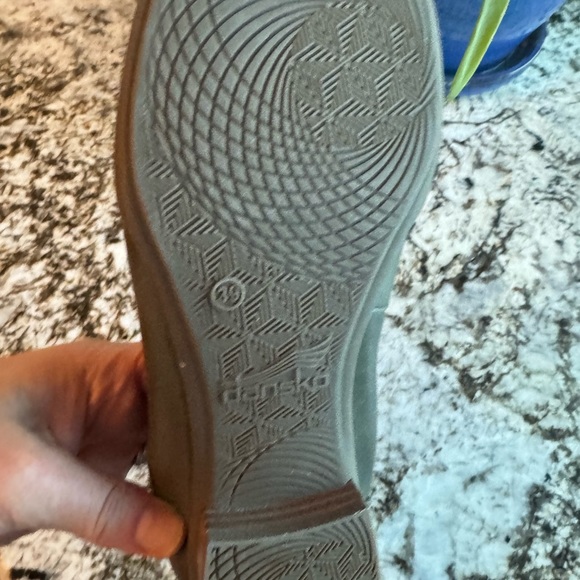 Dansko leather slip-ons, olive - size 39 - Picture 4 of 5